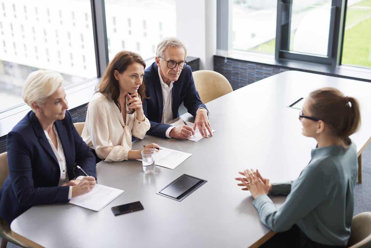 Participez à des forums d'embauche