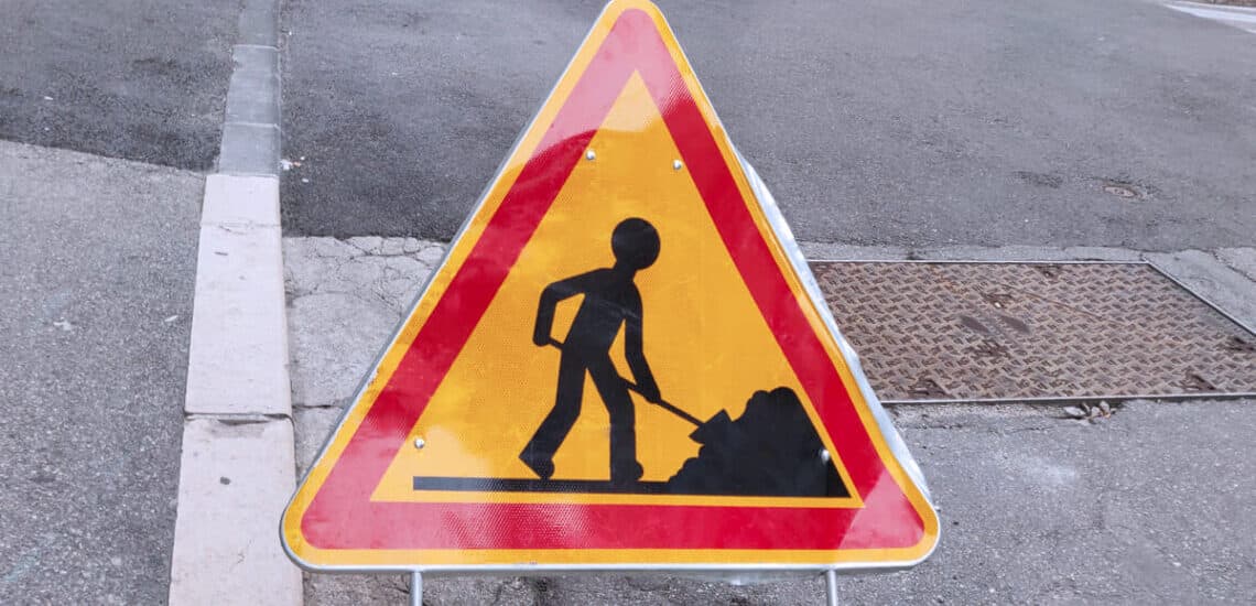 pourquoi utiliser un panneau de fléchage personnalisé